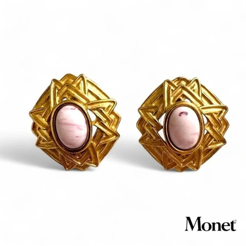 Vintage 80’s Monet Geometric Gold Pink Cabochon Clip-On Earrings - Picture 1 of 7